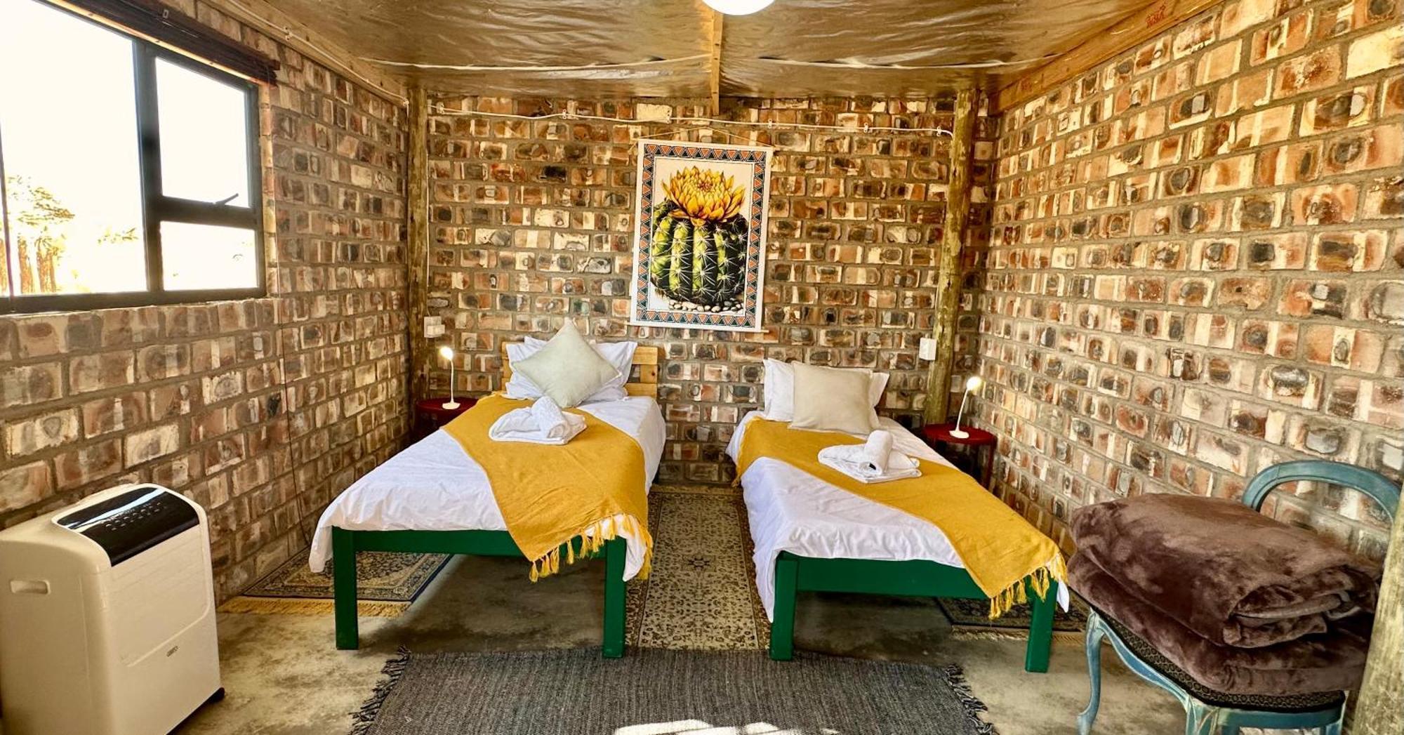 Daureb Isib Campsite And B&B Uis Екстериор снимка
